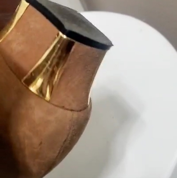 Bruno Magli Vintage Gold Heel Cognas Suede Shoe Sz 7 🌴 - Picture 13 of 13
